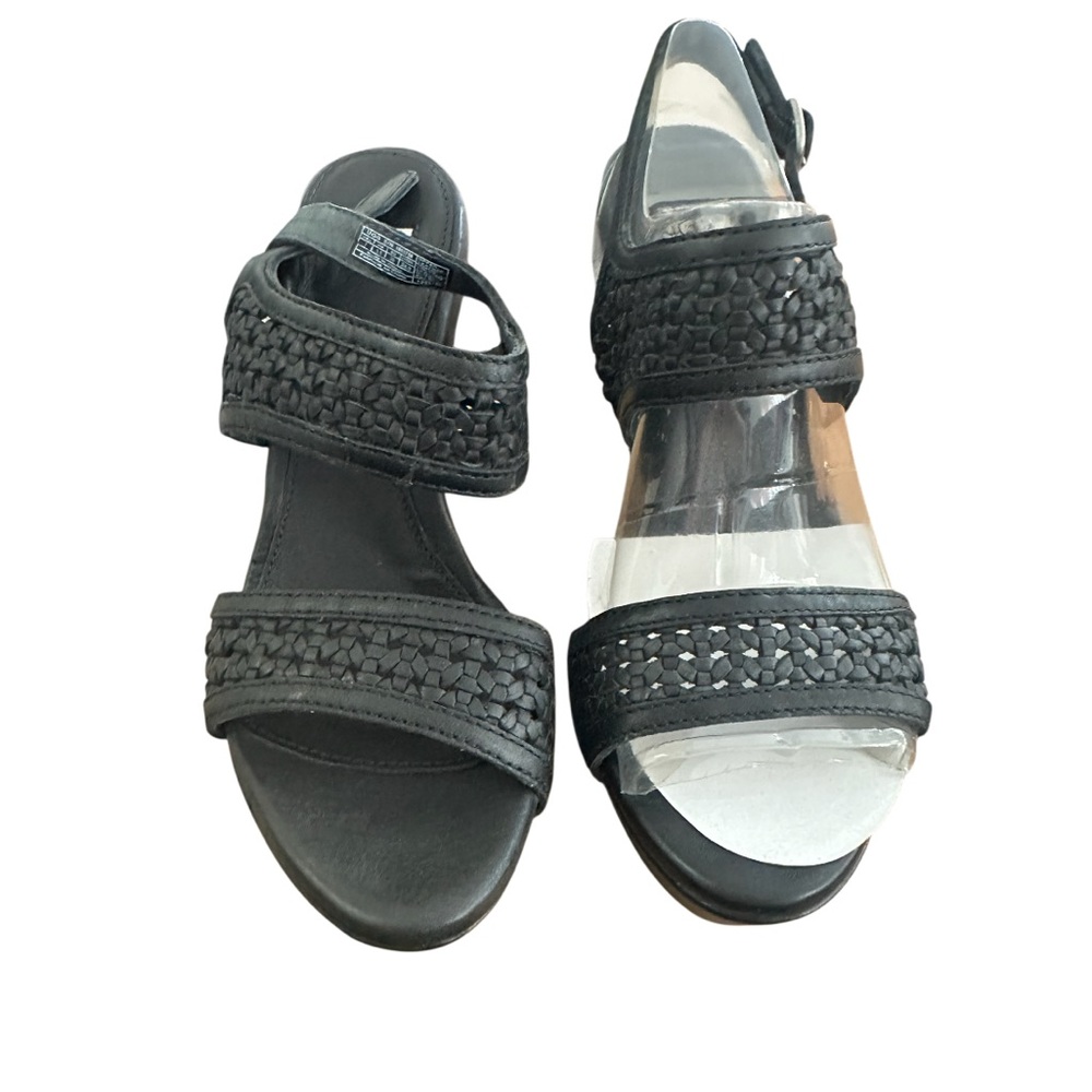 UGG assia platform, wedge sandals